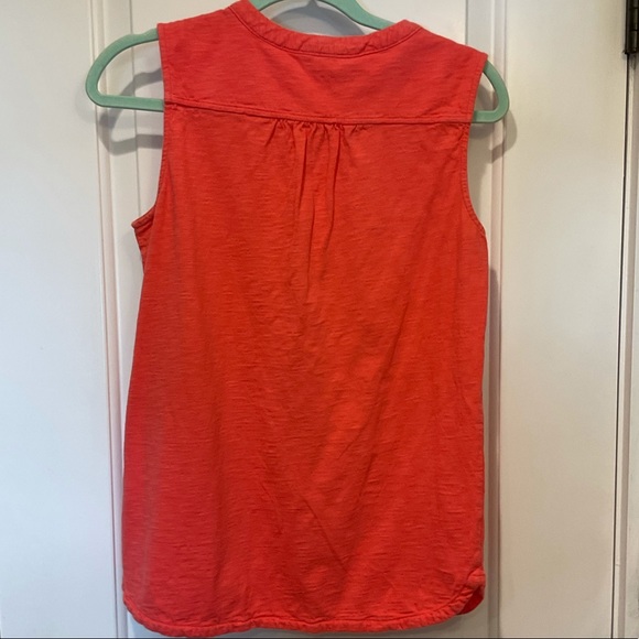 Lands End Button tank - Picture 6 of 8